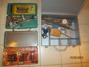 Trio of Vintage metal cases contain...