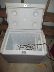 Coleman electric cooler with power ...