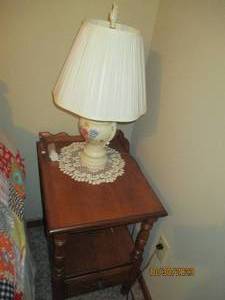 Ceramic floral pattern lamp with so...