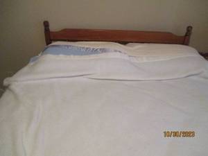Vintage Queen size Wood Spindle Hea...