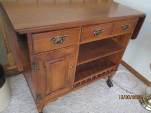 Vintage Wood butlers cart featurin...