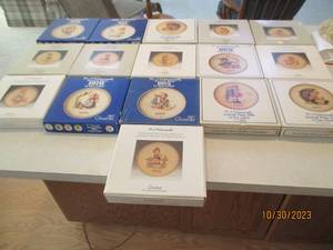 Assortment of M.J. Hummel Goebel co...