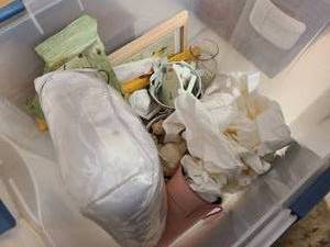 Tote of household decor items and glassware