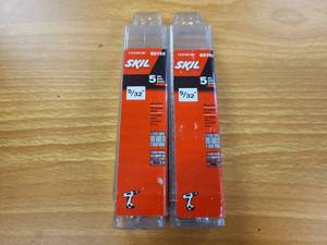 2x Containers of Skil 532 drill bits