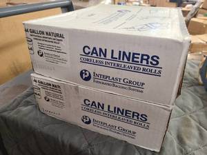 (W) 2 Boxes of 44 Gal Can Liners Natural Coreless Interleaved Rolls