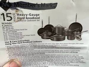 lot 45 image: NIB 15 Piece Heavy Gauge Nonstick Cookware Set