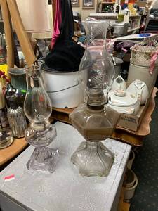 lot 53 image: 2 Gas Lamps