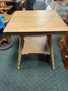 lot 57 image: Vintage Table