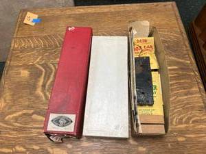 lot 63 image: Vintage O Scale Box Car Kits