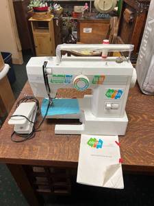 lot 71 image: Elnita 200 Sewing Machine