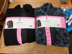 lot 102 image: New Small Cozy Sherpas