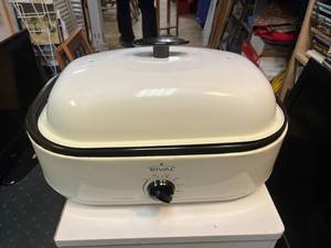 lot 133 image: Rival Roaster