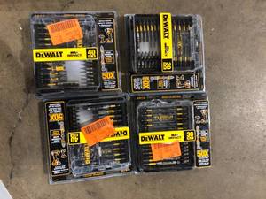DEWALT MAX IMPACT Screwdriving Set (40-Piece)   Customer Returns See Pictures