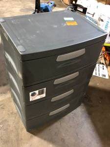 Sterilite 35.5 in. H x 26.625 in. W x 19.25 in. 4-Drawer Plastic Chest Customer Returns See Pictures