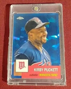 lot 84 image: 2022 Topps Chrome Kirby Puckett Blue Atomic Refractor Card - #d100