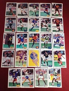 lot 147 image: (24) 1990s Soccer Cards