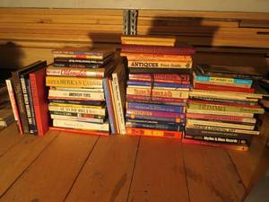 lot 11 image: Mixed Lot of Auto Books