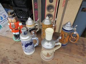 lot 28 image: Mixed Lot of Beer Steins