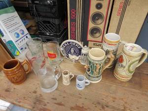 lot 32 image: Mixed Lot of Beer SteinsGlassware