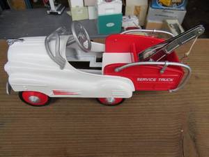 lot 53 image: Kiddie Car Classics 1941 Junior Service Truck Pedal Car by Hallmark