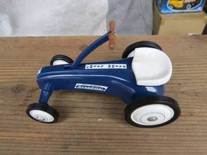 lot 56 image: Kiddie Car Classics 1963 Garton Speedster Pedal Car by Hallmark