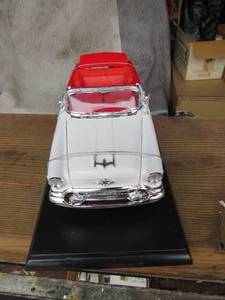 lot 71 image: 1955 Oldsmobile Super 88 Die Cast Car