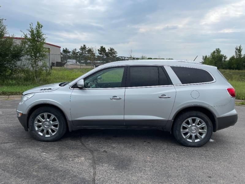 lot 110 image: 2011 Buick Enclave CXL-2 - AWD - 1 OWNER