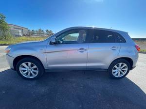 lot 16A image: 2013 Mitsubishi Outlander Sport ES