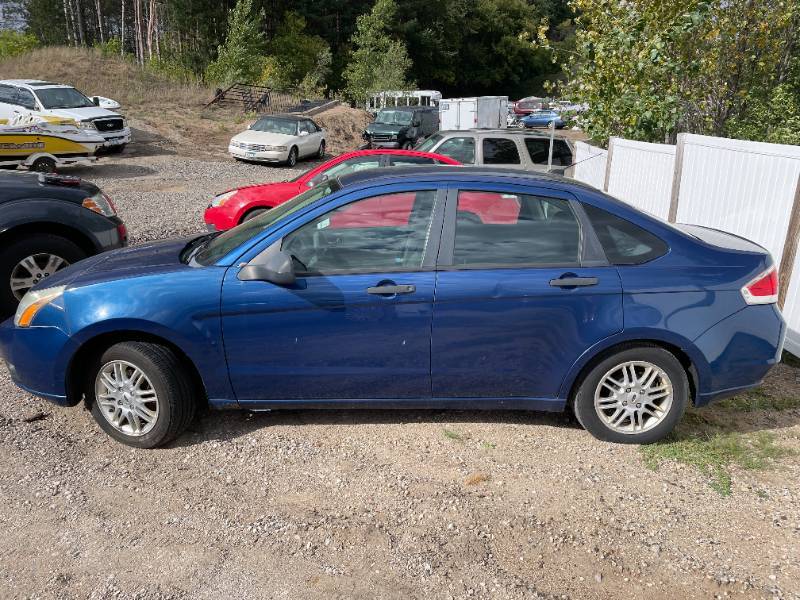 2009 Ford Focus SE - 1 OWNER - MANUAL
