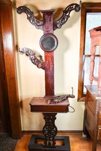 lot 28 image: Baroque Style Hall Tree