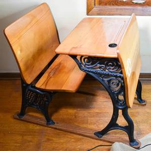 lot 33 image: Vintage Minneapolis O&S F Co. Hamms Iron and Wood School Desk