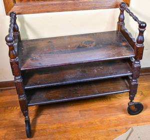 lot 35 image: 3 Tier Rolling Shelf