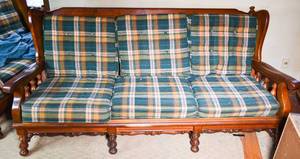 lot 70 image: Ethan Allen Traditional Classics Wood Sofa Couch with Cushions