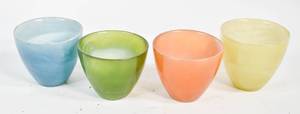 lot 155 image: 4 Vintage Colored Glass Bowls