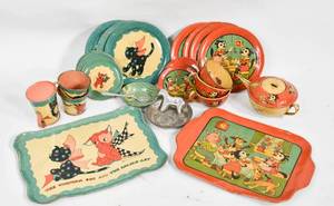 lot 1 image: Antique Toy Tin Tea Set
