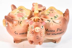 lot 213 image: Ceramic Pig Condiment Set c. 1960s