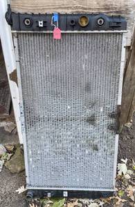 lot 547 image: GM Harrison Car Radiator 95 or 97