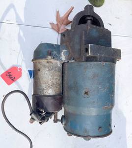 lot 562 image: Delco Remy Chevrolet Automotive Starter Motor 1109061