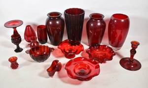 lot 390 image: Assortment of 16 Ruby Glass Items