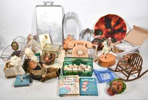 lot 443 image: Large Assortment of Decor and Housewares