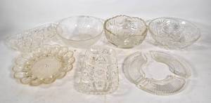 lot 398 image: 9 Clear Glass Serving Bowls & Trays