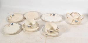 lot 99 image: 9 Piece Salem China Set