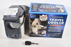 lot 471 image: Vector Travel Cooler & Warmer, 1.3 Gal, 12V