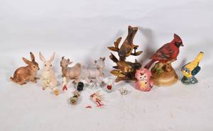 lot 461 image: 16-Pc Porcelain Animal Decor
