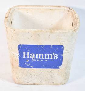 lot 221 image: Vintage Hamms Beer Foam Cooler