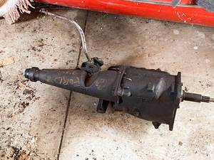 lot 570 image: Manual Transmission T10B-1 W-1, Likely Ford