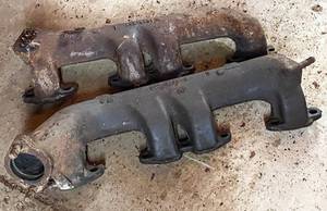 lot 574 image: Pair of Exhaust Manifolds - 40M & 53R.