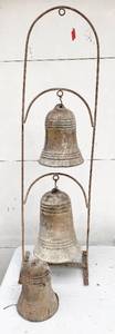 lot 621 image: Triple Bell Outdoor Yard Decoration