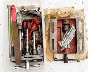 lot 628 image: Assortment of  Vises and Other Tools and Components