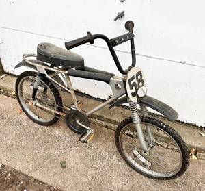 lot 518 image: Vintage 70s Argo or Montgomery-Ward BMX Bike